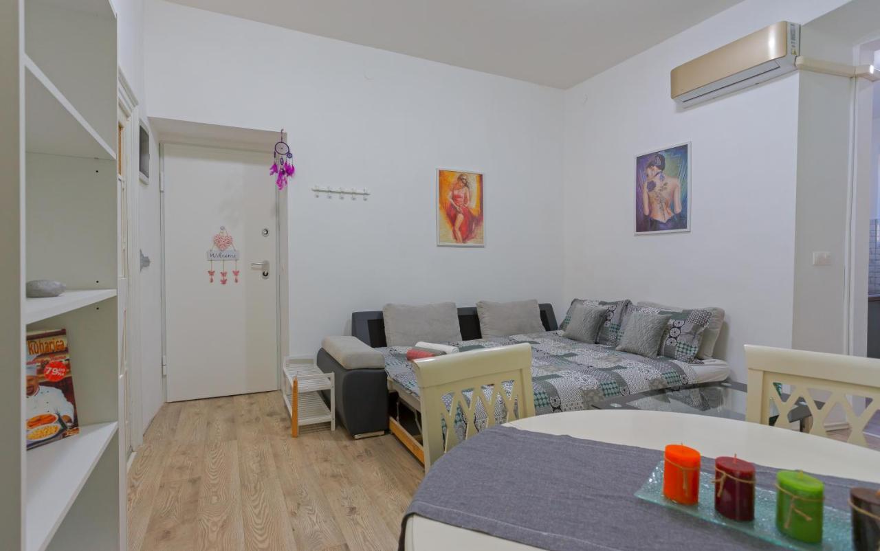 Rich Apartment Pula Zewnętrze zdjęcie