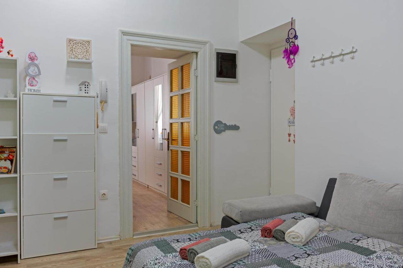 Rich Apartment Pula Zewnętrze zdjęcie