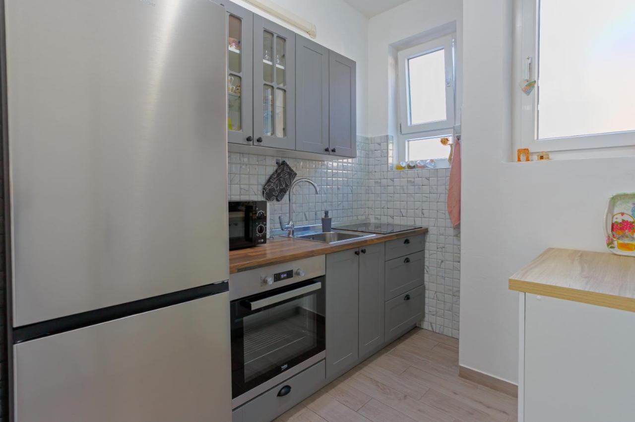 Rich Apartment Pula Zewnętrze zdjęcie