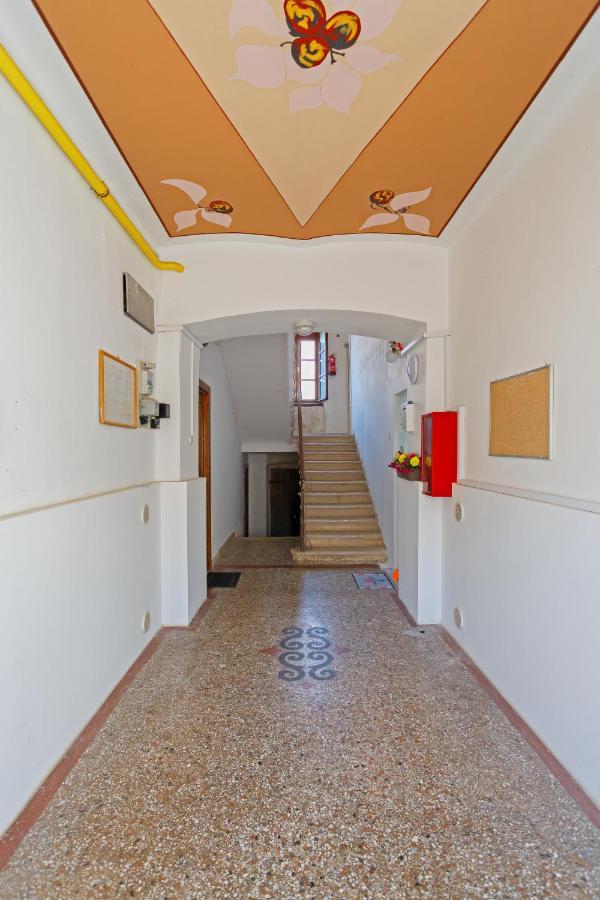 Rich Apartment Pula Zewnętrze zdjęcie