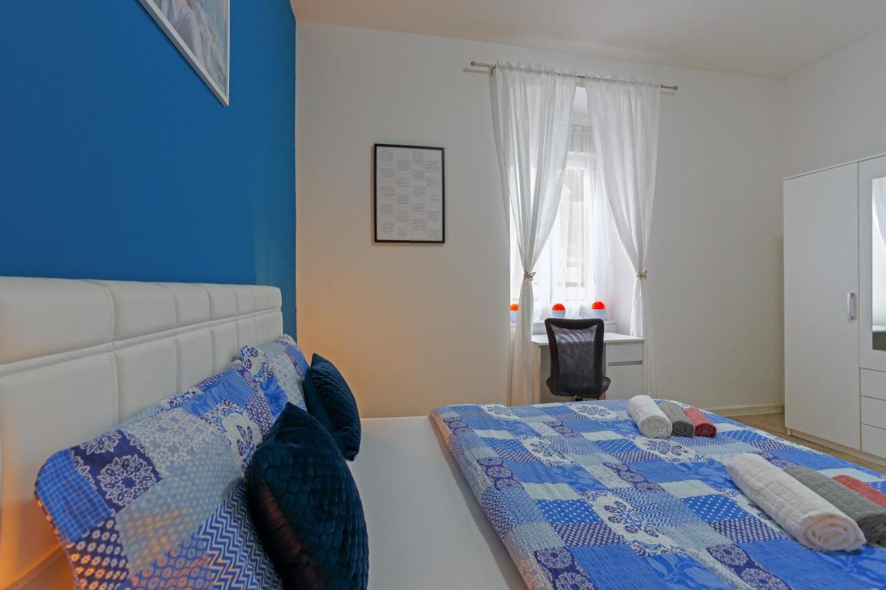 Rich Apartment Pula Zewnętrze zdjęcie